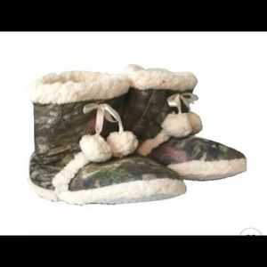 MOSSY OAK Break-Up Country Ladies Slippers